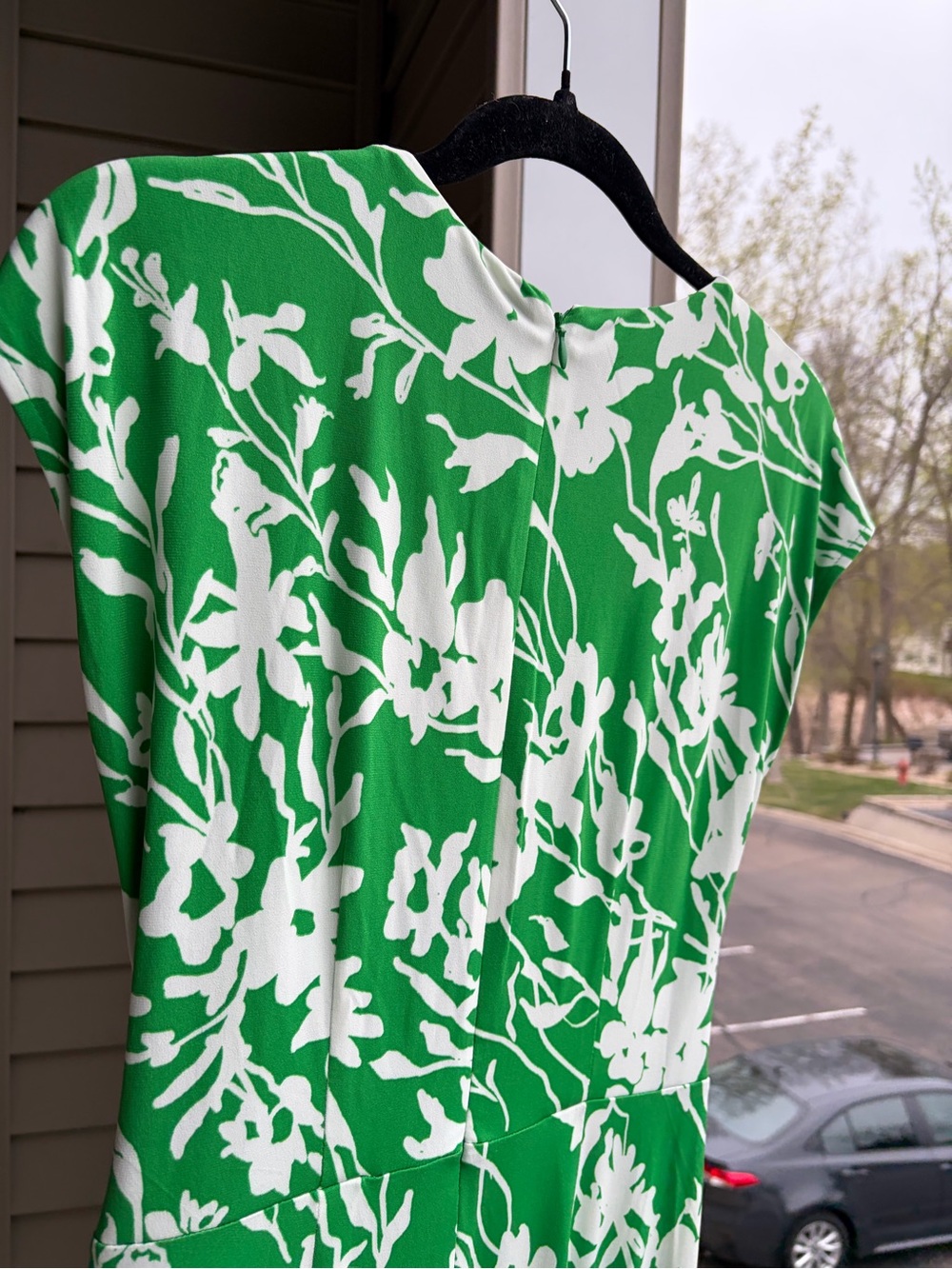 🆕🌿London Style Collection Green Floral Wrap Jumpsuit Wide Leg Tie Waist Size 4 - Picture 10 of 17